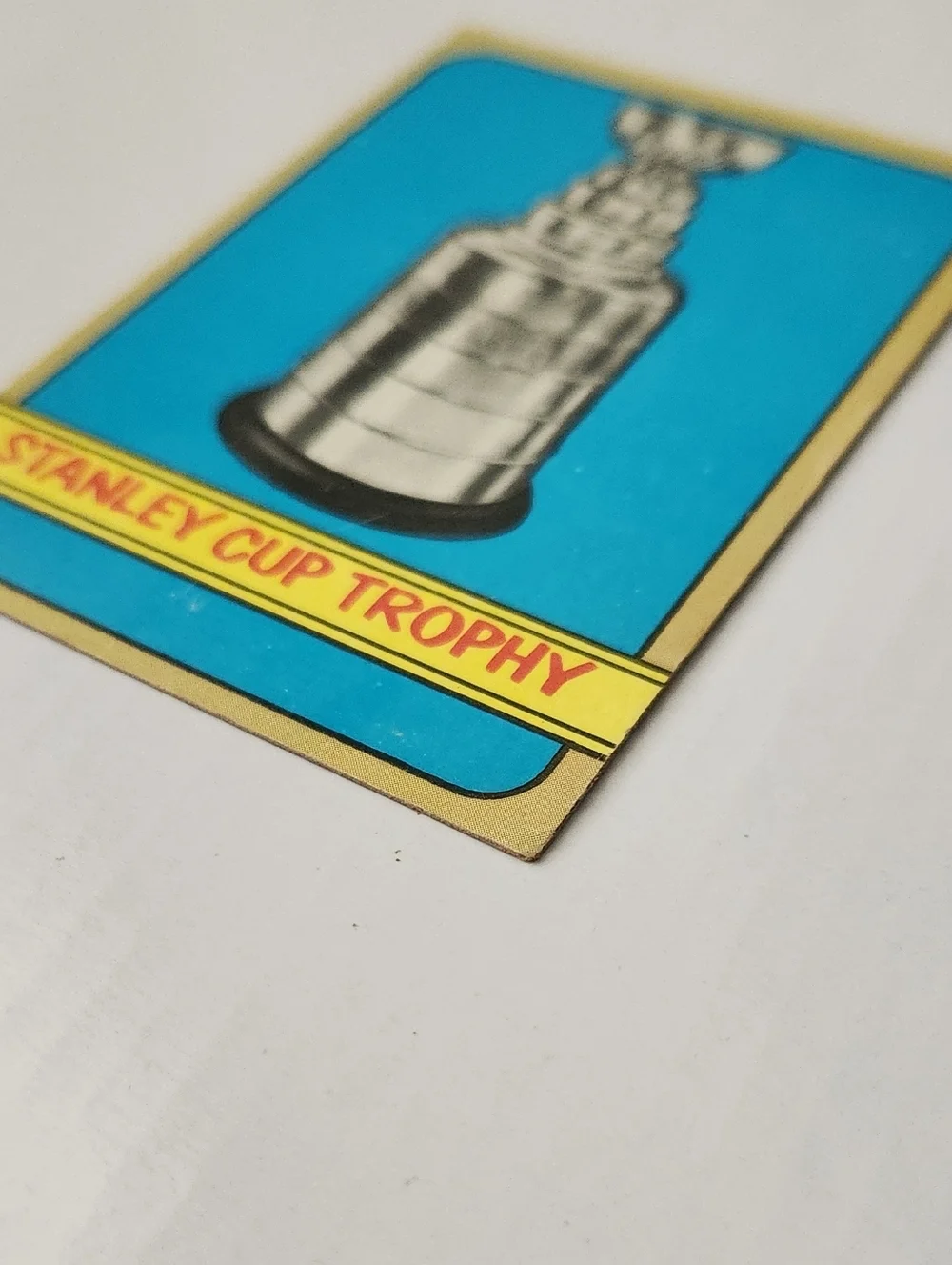 🏒 VINTAGE 1972 Topps Stanley Cup Trophy #8 Hockey Card - NHL History!